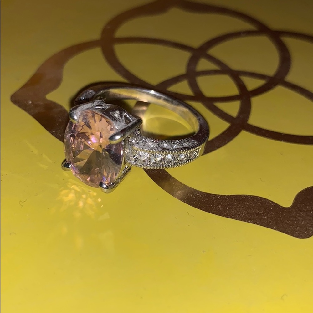 Pink ring diamond